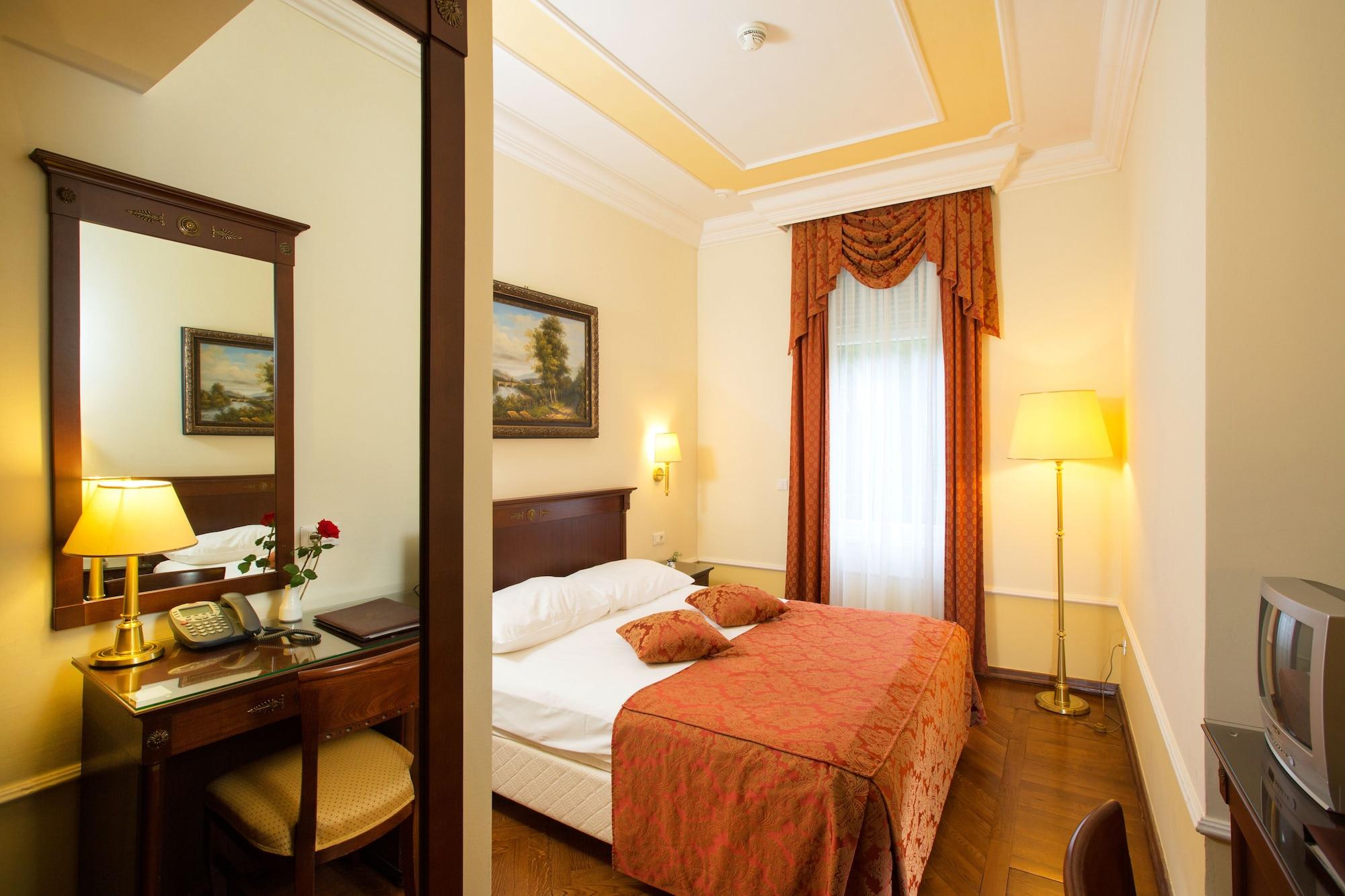 אופטיה Amadria Park Hotel Agava מראה חיצוני תמונה