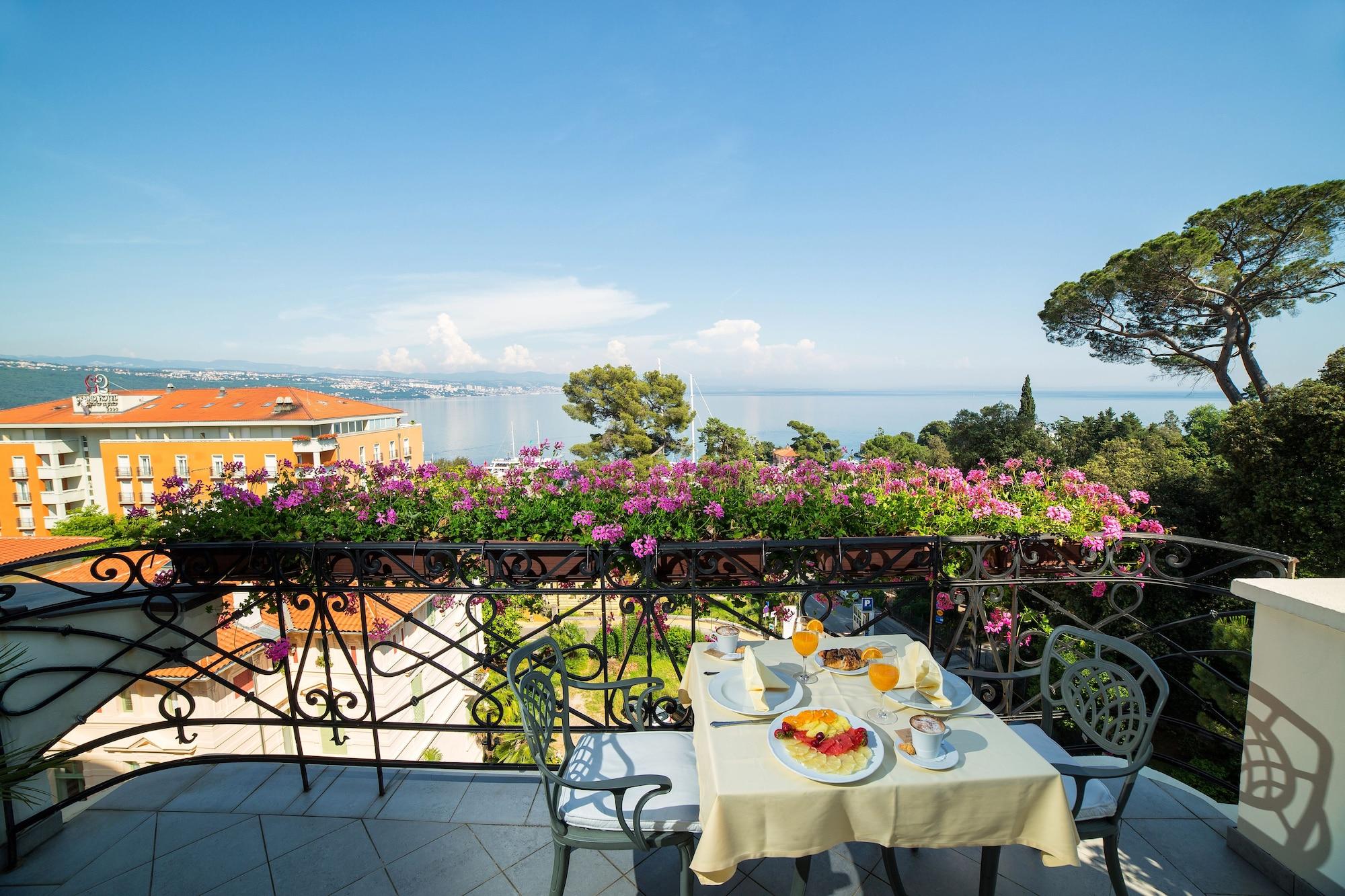 אופטיה Amadria Park Hotel Agava מראה חיצוני תמונה