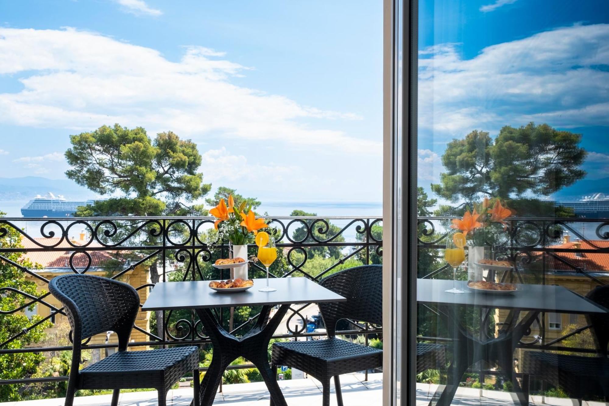 אופטיה Amadria Park Hotel Agava מראה חיצוני תמונה